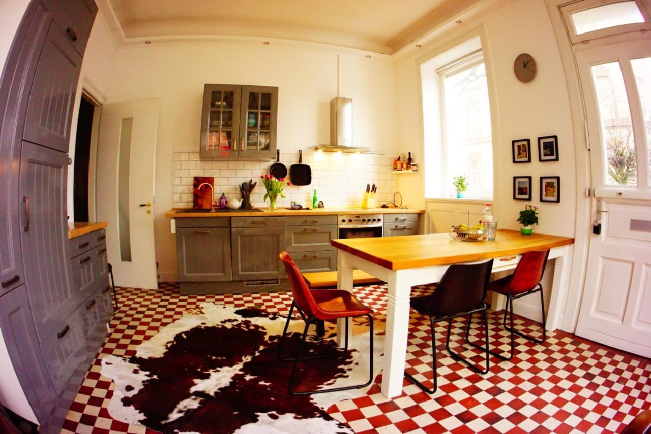 Grosszuegige Altbauwohnung In Bestlage Hamburgo Exterior foto