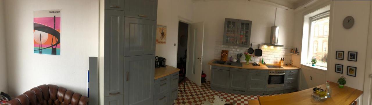 Grosszuegige Altbauwohnung In Bestlage Hamburgo Exterior foto
